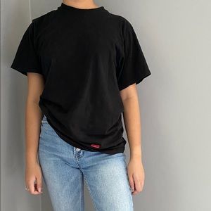 Model photo: supreme x Hanes